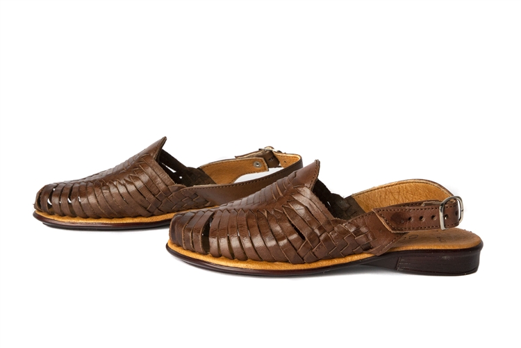 Amazon.com | Sunsteps Broadbay Men's Hand Woven Leather Huarache Sandal for  All-Day Comfort (8.5M, Medium Brown) | Sandals